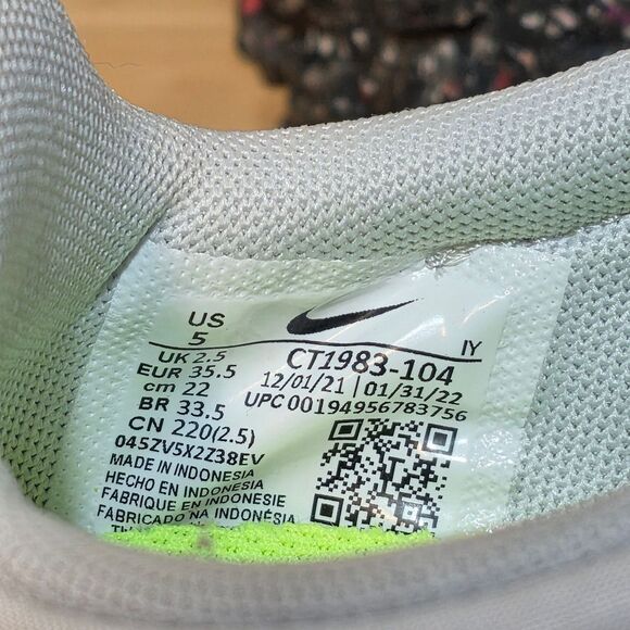 Nike Waffle Racer Crater Shoes Summit White Black Grey CT1983-104 Women's Size 5 - Picture 7 of 7